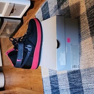 Women's Air Force 1 High. Size 9.5.  Worn once.
